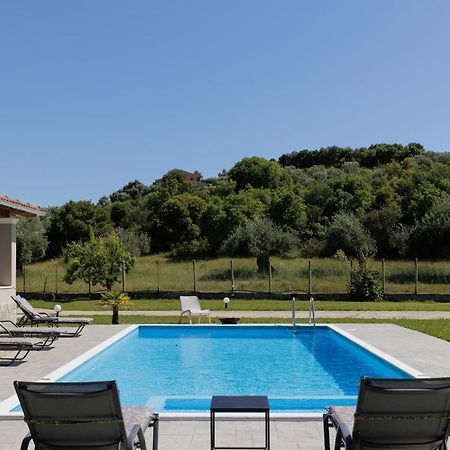 Country Villa Verde - 2Floor Family Home Kouramaditika 외부 사진