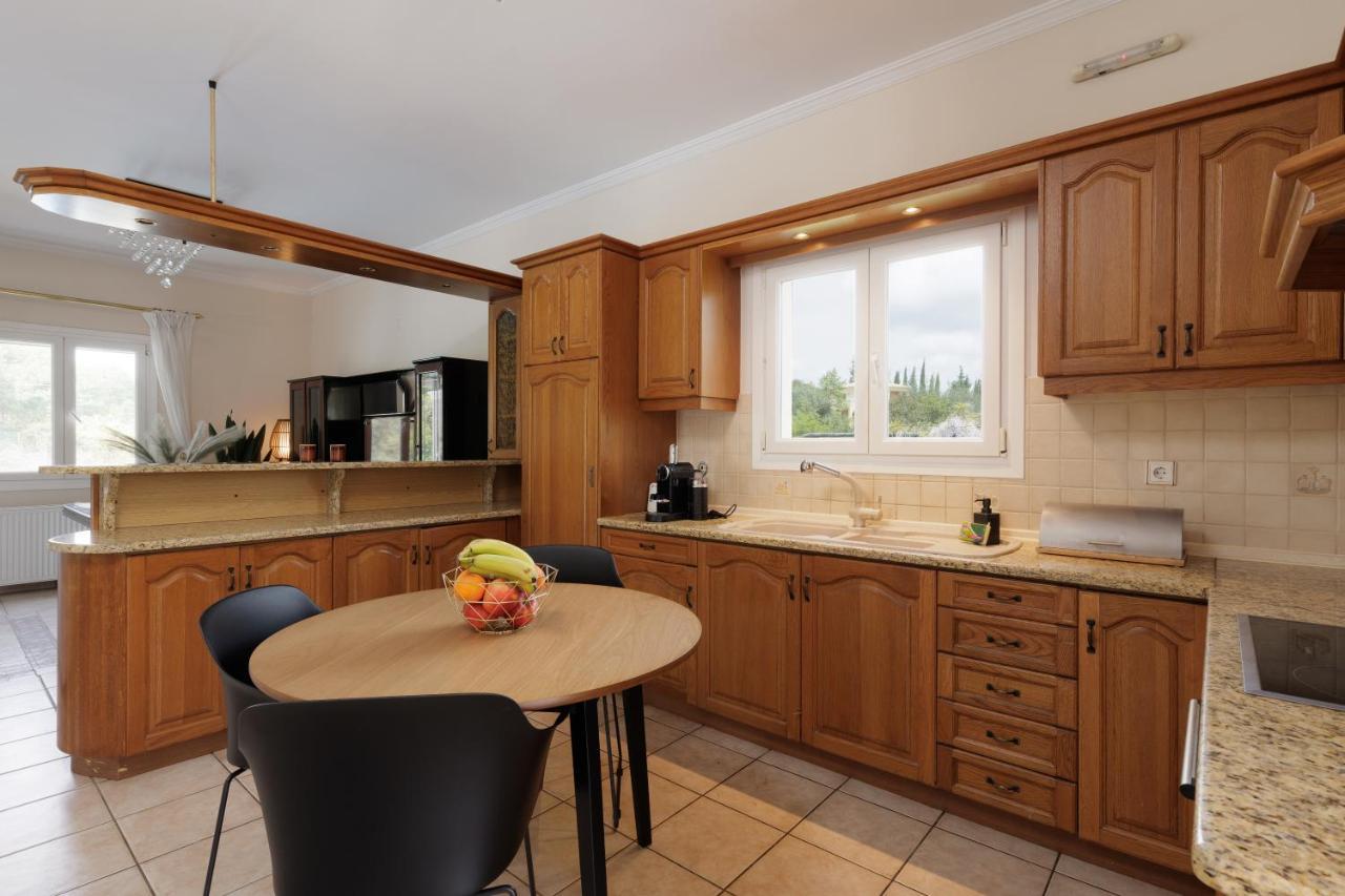Country Villa Verde - 2Floor Family Home Kouramaditika 외부 사진