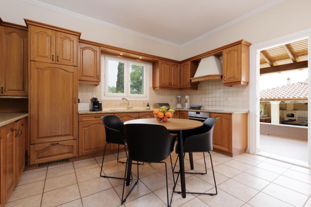 Country Villa Verde - 2Floor Family Home Kouramaditika 외부 사진