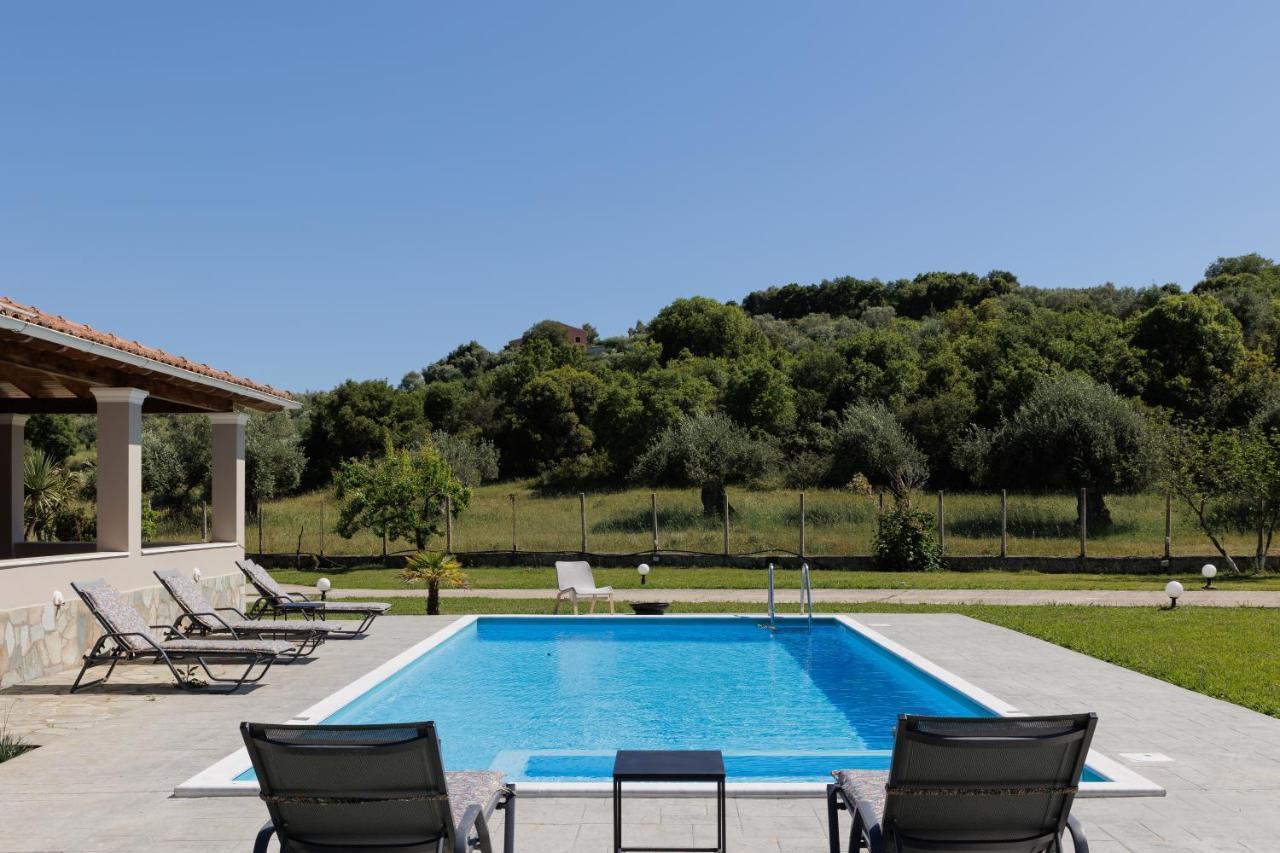 Country Villa Verde - 2Floor Family Home Kouramaditika 외부 사진