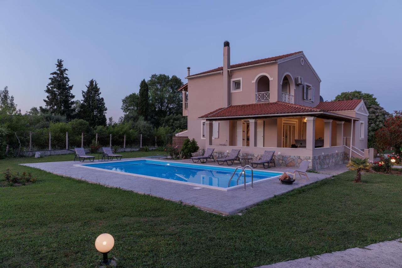Country Villa Verde - 2Floor Family Home Kouramaditika 외부 사진