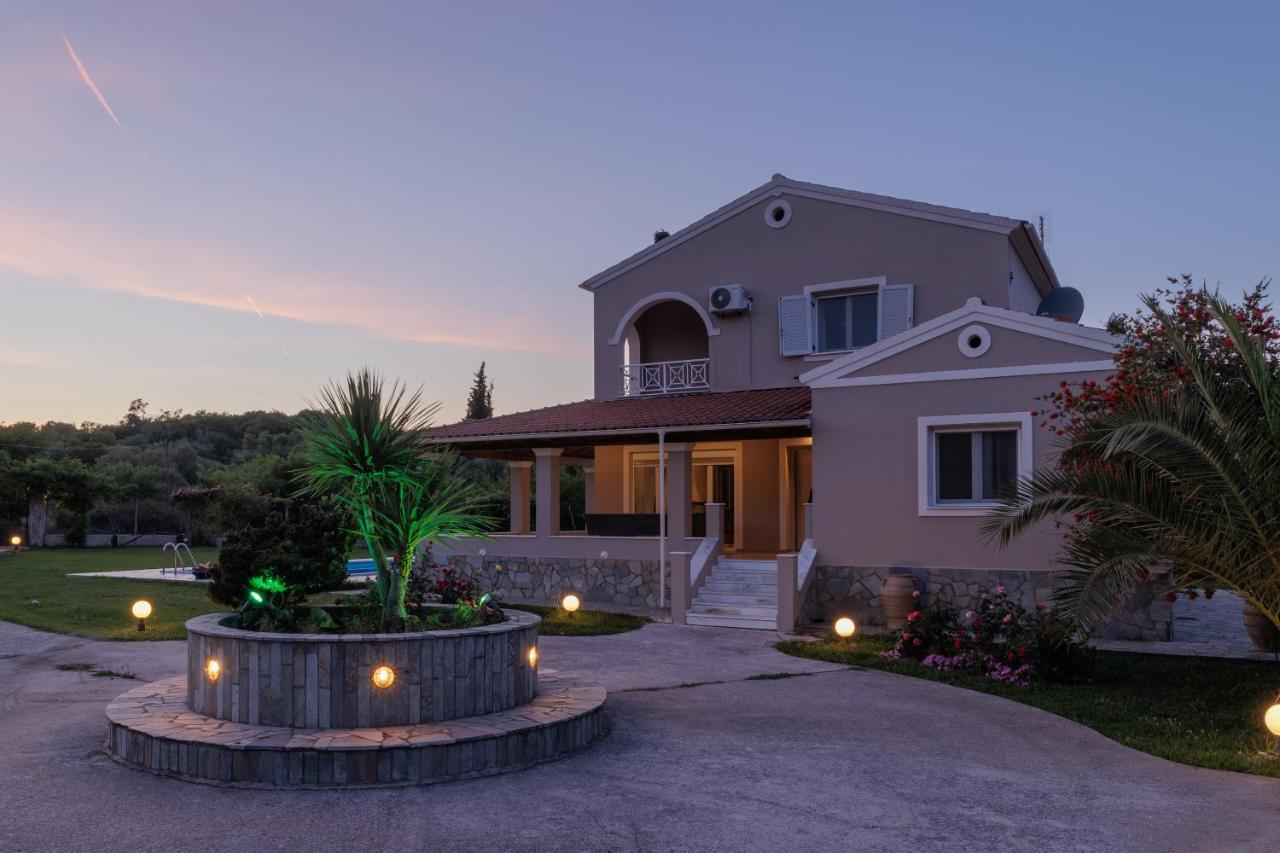 Country Villa Verde - 2Floor Family Home Kouramaditika 외부 사진