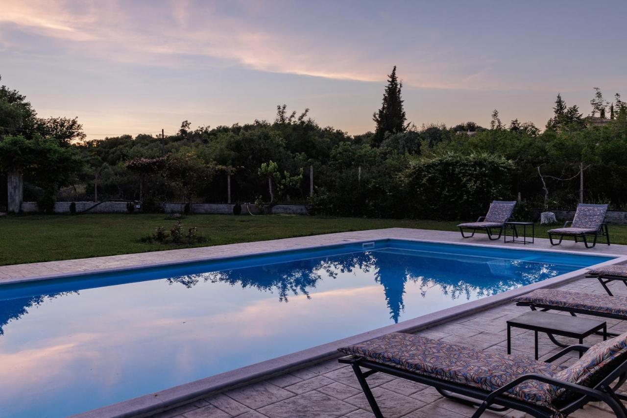 Country Villa Verde - 2Floor Family Home Kouramaditika 외부 사진